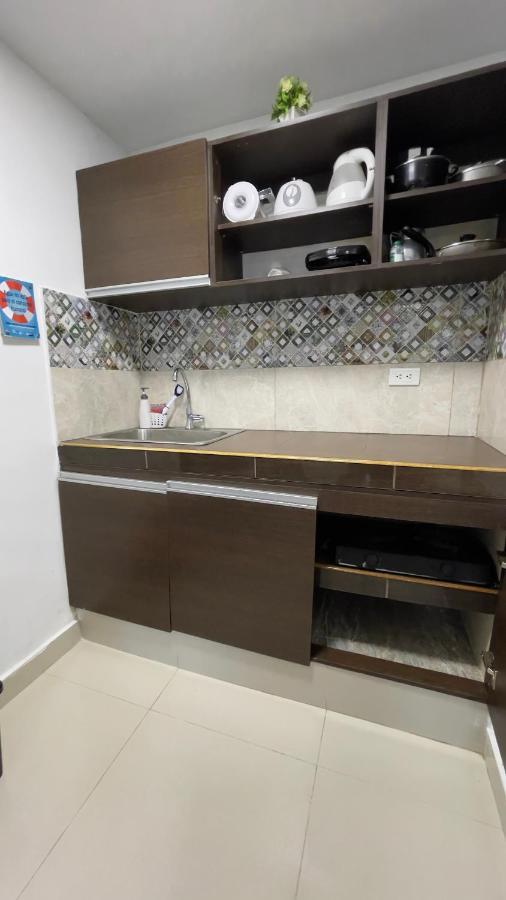 Sea Life Apartamentos En Via Principal Centro Y San Luis San Andrés Eksteriør billede