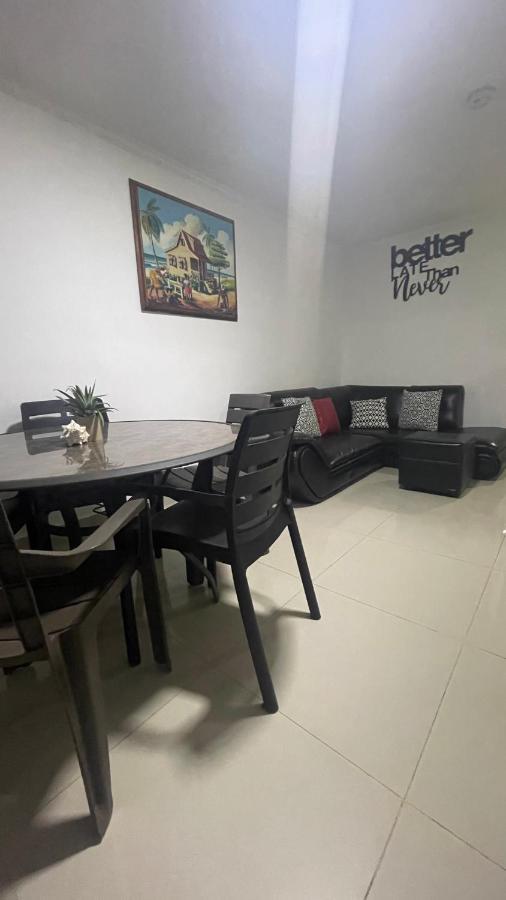 Sea Life Apartamentos En Via Principal Centro Y San Luis San Andrés Eksteriør billede