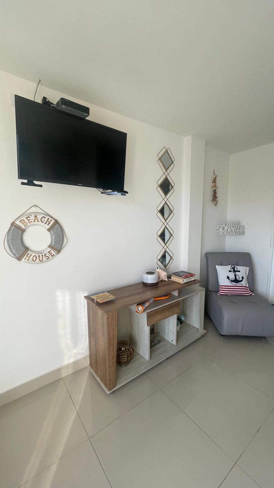 Sea Life Apartamentos En Via Principal Centro Y San Luis San Andrés Eksteriør billede