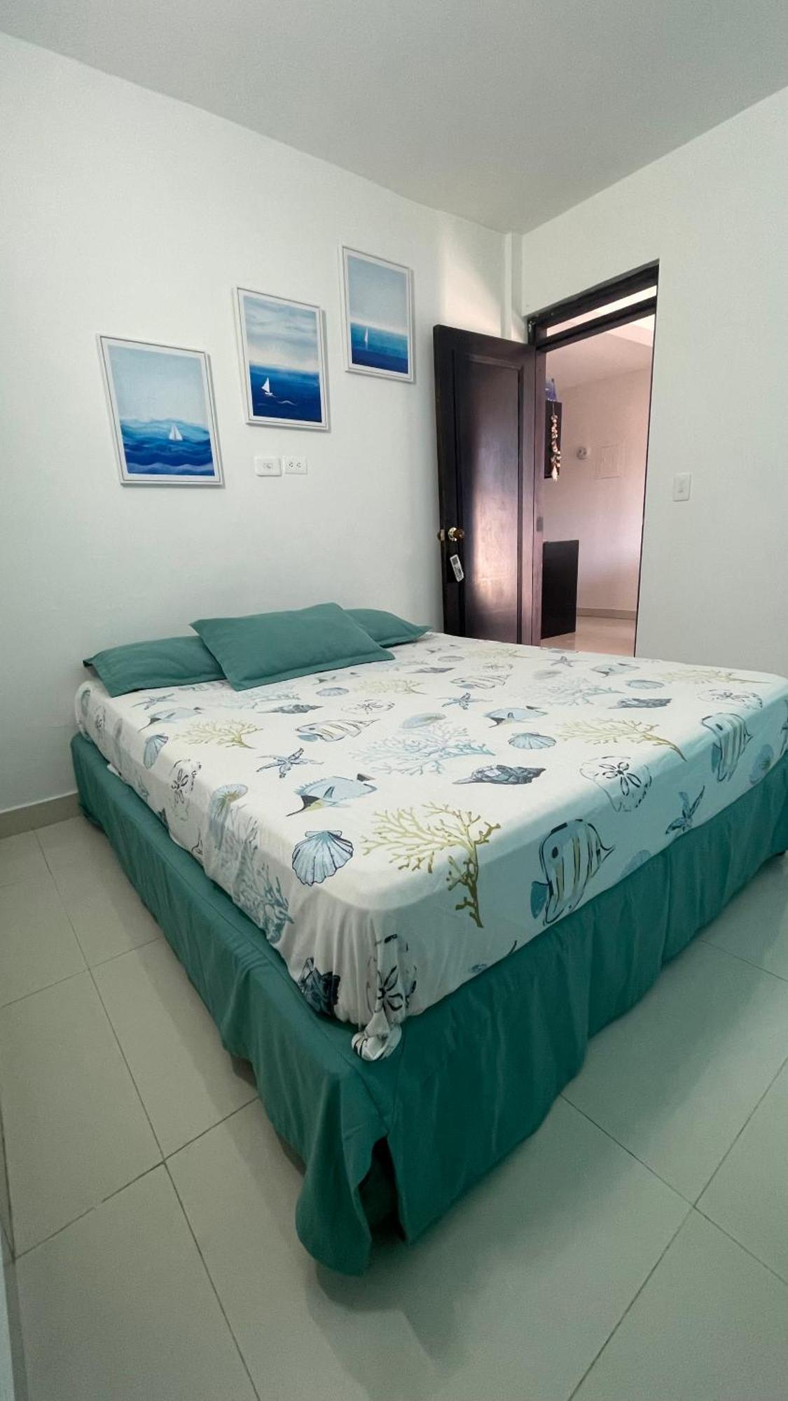 Sea Life Apartamentos En Via Principal Centro Y San Luis San Andrés Eksteriør billede