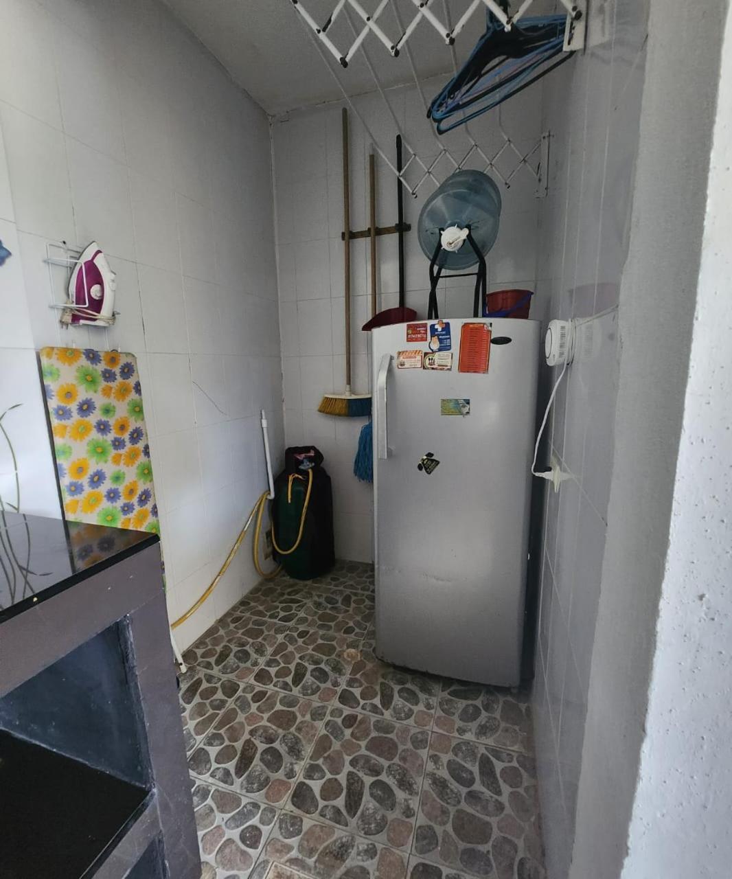 Sea Life Apartamentos En Via Principal Centro Y San Luis San Andrés Eksteriør billede